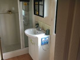 Clarach Bay Holiday Village - Holiday Accommodation 21200 - Mid Wales - 1187789 - thumbnail photo 11