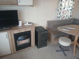 Lyons Winkups and Primrose - Holiday Accommodation 21204 - North Wales - 1187790 - thumbnail photo 9