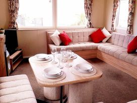 Sunbeach Holiday Park - Holiday Accommodation 21205 - Mid Wales - 1187791 - thumbnail photo 5