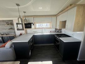 Hafan y Mor Haven - Holiday Accommodation 21214 - North Wales - 1187797 - thumbnail photo 4