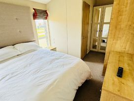 Hafan y Mor Haven - Holiday Accommodation 21215 - North Wales - 1187798 - thumbnail photo 3