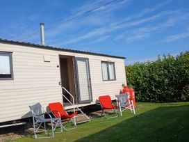 Mablethorpe Chalet Park - Holiday Accommodation 21217 - Lincolnshire - 1187799 - thumbnail photo 3