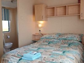Mablethorpe Chalet Park - Holiday Accommodation 21217 - Lincolnshire - 1187799 - thumbnail photo 9
