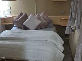 Trecco Bay - Holiday Accommodation 21218 - Somerset & Wiltshire - 1187800 - thumbnail photo 5