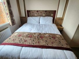Unity Holiday Resort - Holiday Accommodation 21223 - Somerset & Wiltshire - 1187803 - thumbnail photo 2