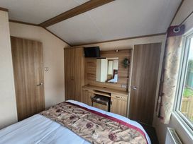 Unity Holiday Resort - Holiday Accommodation 21223 - Somerset & Wiltshire - 1187803 - thumbnail photo 3