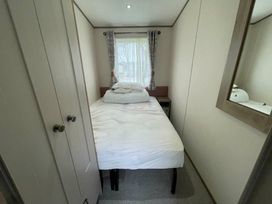 Doniford Bay - Holiday Accommodation 21225 - Devon - 1187805 - thumbnail photo 12