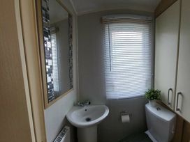 Blue Dolphin Holiday Park - Holiday Accommodation 21235 - North Yorkshire (incl. Whitby) - 1187812 - thumbnail photo 3