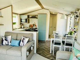 Waterside, Paignton - Holiday Accommodation 21236 - Devon - 1187813 - thumbnail photo 3