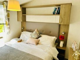 Waterside, Paignton - Holiday Accommodation 21236 - Devon - 1187813 - thumbnail photo 6