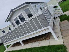 Cleethorpes Beach Holiday Park - Holiday Accommodation 21237 - Lincolnshire - 1187814 - thumbnail photo 3