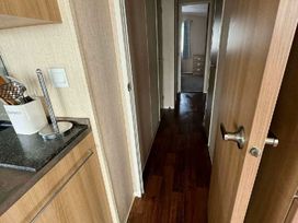 Devon Cliffs Holiday Park - Holiday Accommodation 21245 - Devon - 1187821 - thumbnail photo 4