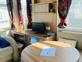 Harlyn Sands - Holiday Accommodation 21247 - Cornwall - 1187823 - thumbnail photo 1