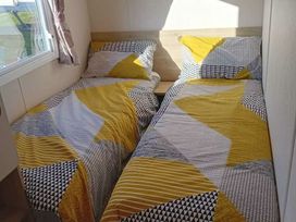 Pendine Sands - Holiday Accommodation 21251 - South Wales - 1187826 - thumbnail photo 14