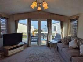 Quay West Holiday Park - Holiday Accommodation 21264 - Mid Wales - 1187827 - thumbnail photo 8