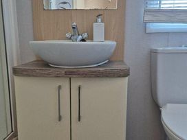 Quay West Holiday Park - Holiday Accommodation 21264 - Mid Wales - 1187827 - thumbnail photo 14