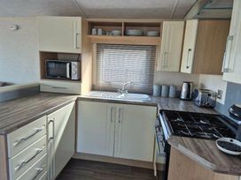 Quay West Holiday Park - Holiday Accommodation 21264 - Mid Wales - 1187827 - thumbnail photo 15