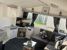 Trecco Bay - Holiday Accommodation 21285 - Somerset & Wiltshire - 1187833 - thumbnail photo 9