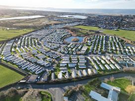 Marine Holiday Park - Holiday Accommodation 21289 - North Wales - 1187837 - thumbnail photo 14