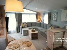 Fallbarrow Holiday Park - Holiday Accommodation 21293 - Lake District - 1187841 - thumbnail photo 5