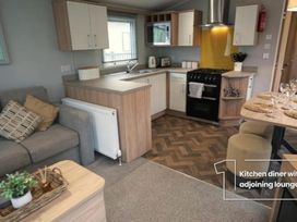Fallbarrow Holiday Park - Holiday Accommodation 21293 - Lake District - 1187841 - thumbnail photo 6