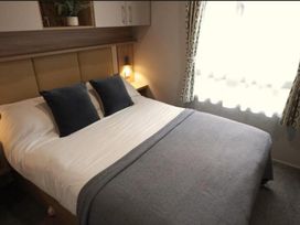 Fallbarrow Holiday Park - Holiday Accommodation 21293 - Lake District - 1187841 - thumbnail photo 8