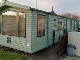 Cei Bach Holiday Park - Holiday Accommodation 21297 - Mid Wales - 1187845 - thumbnail photo 8