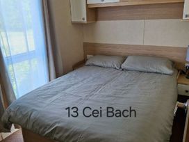Cei Bach Holiday Park - Holiday Accommodation 21297 - Mid Wales - 1187845 - thumbnail photo 9
