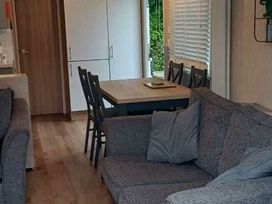Hopton Holiday Village - Holiday Accommodation 21302 - Suffolk & Essex - 1187849 - thumbnail photo 12