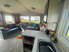 Doniford Bay - Holiday Accommodation 21304 - Devon - 1187850 - thumbnail photo 2