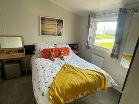 Doniford Bay - Holiday Accommodation 21304 - Devon - 1187850 - thumbnail photo 6