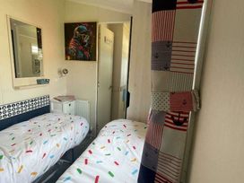 Doniford Bay - Holiday Accommodation 21304 - Devon - 1187850 - thumbnail photo 11