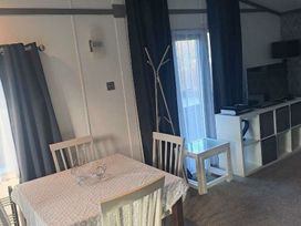 Seton Sands Caravan Park - Holiday Accommodation 21308 - Scottish Lowlands - 1187852 - thumbnail photo 4