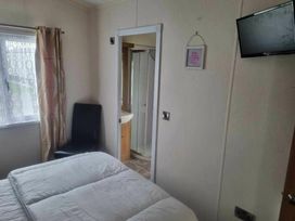 Golden Palm Resort - Holiday Accommodation 21310 - Lincolnshire - 1187853 - thumbnail photo 4