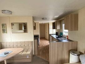 Golden Palm Resort - Holiday Accommodation 21311 - Lincolnshire - 1187854 - thumbnail photo 3