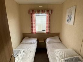 Golden Palm Resort - Holiday Accommodation 21311 - Lincolnshire - 1187854 - thumbnail photo 9