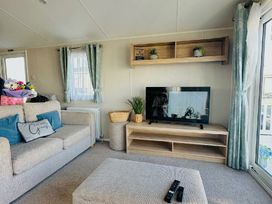 Lyons Robin Hood - Holiday Accommodation 21312 - North Wales - 1187855 - thumbnail photo 3