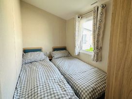 Lyons Robin Hood - Holiday Accommodation 21312 - North Wales - 1187855 - thumbnail photo 10