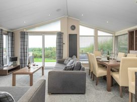 Hafan y Mor Haven - Holiday Accommodation 21313 - North Wales - 1187856 - thumbnail photo 8