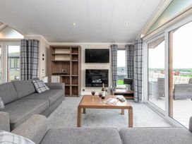 Hafan y Mor Haven - Holiday Accommodation 21313 - North Wales - 1187856 - thumbnail photo 11