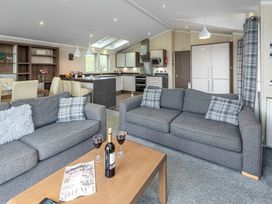Hafan y Mor Haven - Holiday Accommodation 21313 - North Wales - 1187856 - thumbnail photo 12