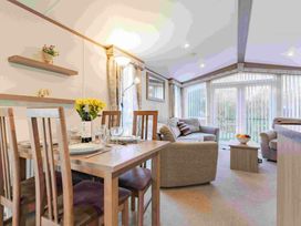 Kelling Heath Holiday Park - Holiday Accommodation 21317 - Norfolk - 1187860 - thumbnail photo 3