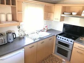 Golden Palm Resort - Holiday Accommodation 21321 - Lincolnshire - 1187863 - thumbnail photo 6