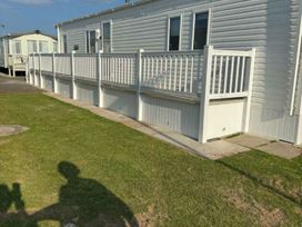 Golden Palm Resort - Holiday Accommodation 21322 - Lincolnshire - 1187864 - thumbnail photo 1