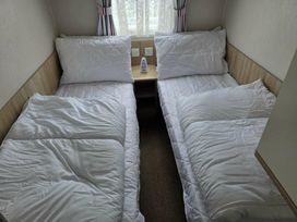 Golden Palm Resort - Holiday Accommodation 21322 - Lincolnshire - 1187864 - thumbnail photo 9