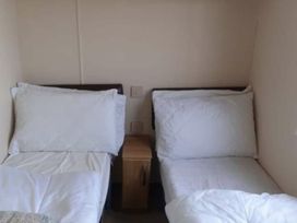 Golden Palm Resort - Holiday Accommodation 21323 - Lincolnshire - 1187865 - thumbnail photo 8