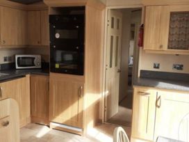 Golden Palm Resort - Holiday Accommodation 21323 - Lincolnshire - 1187865 - thumbnail photo 12