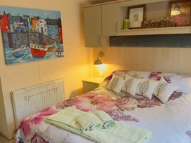 Kelling Heath Holiday Park - Holiday Accommodation 21324 - Norfolk - 1187866 - thumbnail photo 6