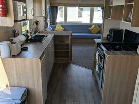 Lyons Robin Hood - Holiday Accommodation 21327 - North Wales - 1187868 - thumbnail photo 3