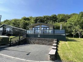 White Acres Holiday Park - Holiday Accommodation 21328 - Cornwall - 1187869 - thumbnail photo 1